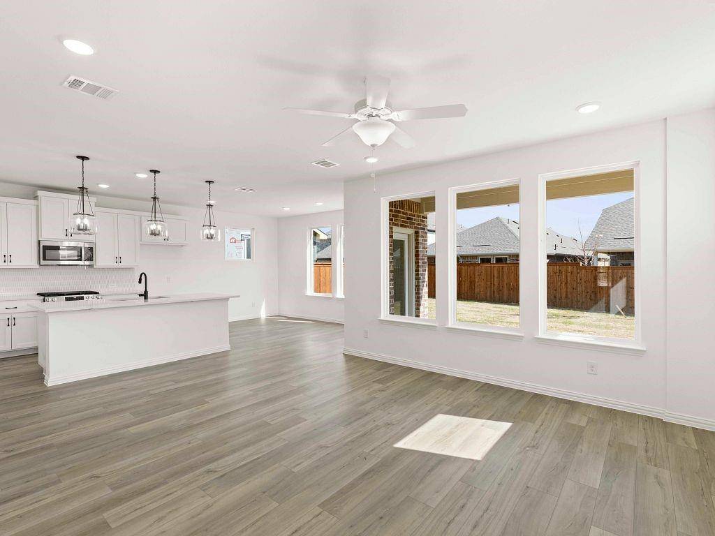 14167 Harden Street, Pilot Point, TX 76258