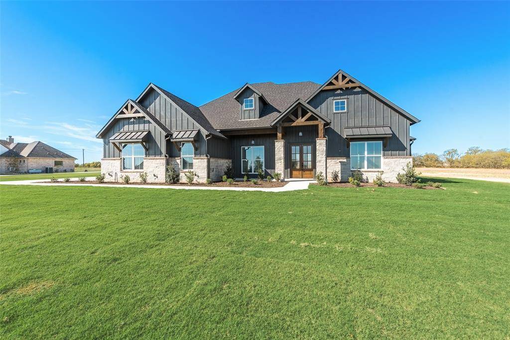 153 Dove Landing, Valley View, TX 76272