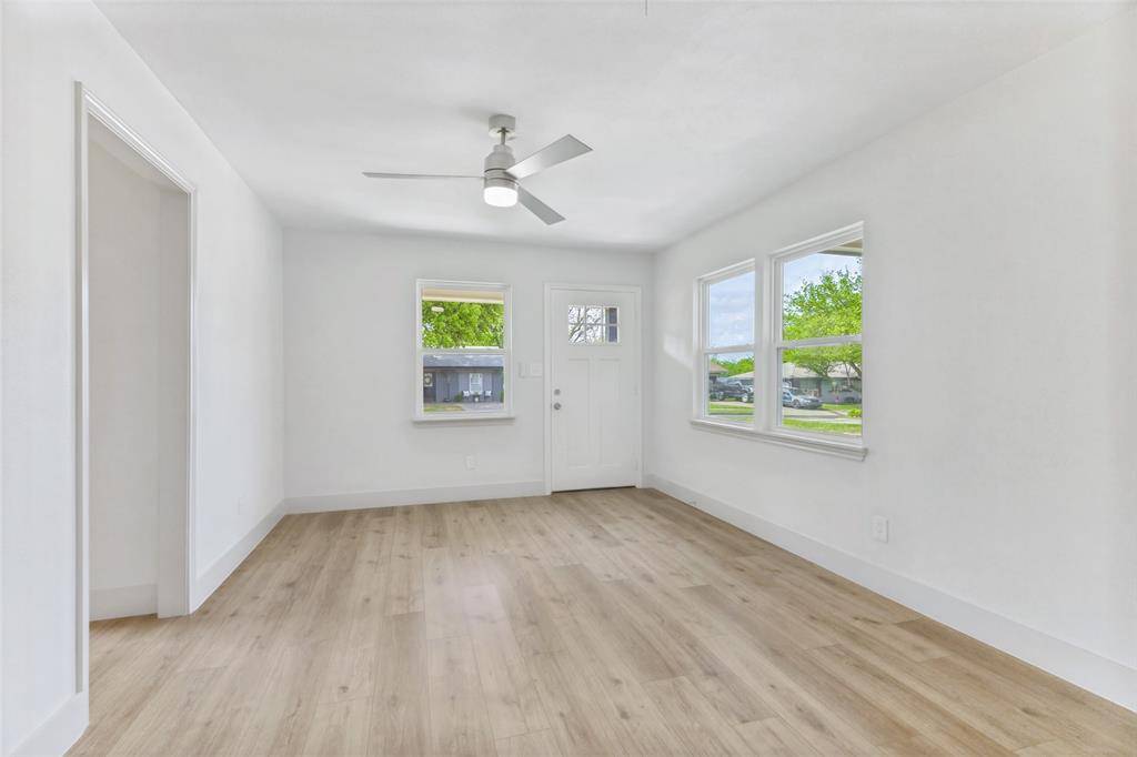 7800 Gaston Avenue, Fort Worth, TX 76116