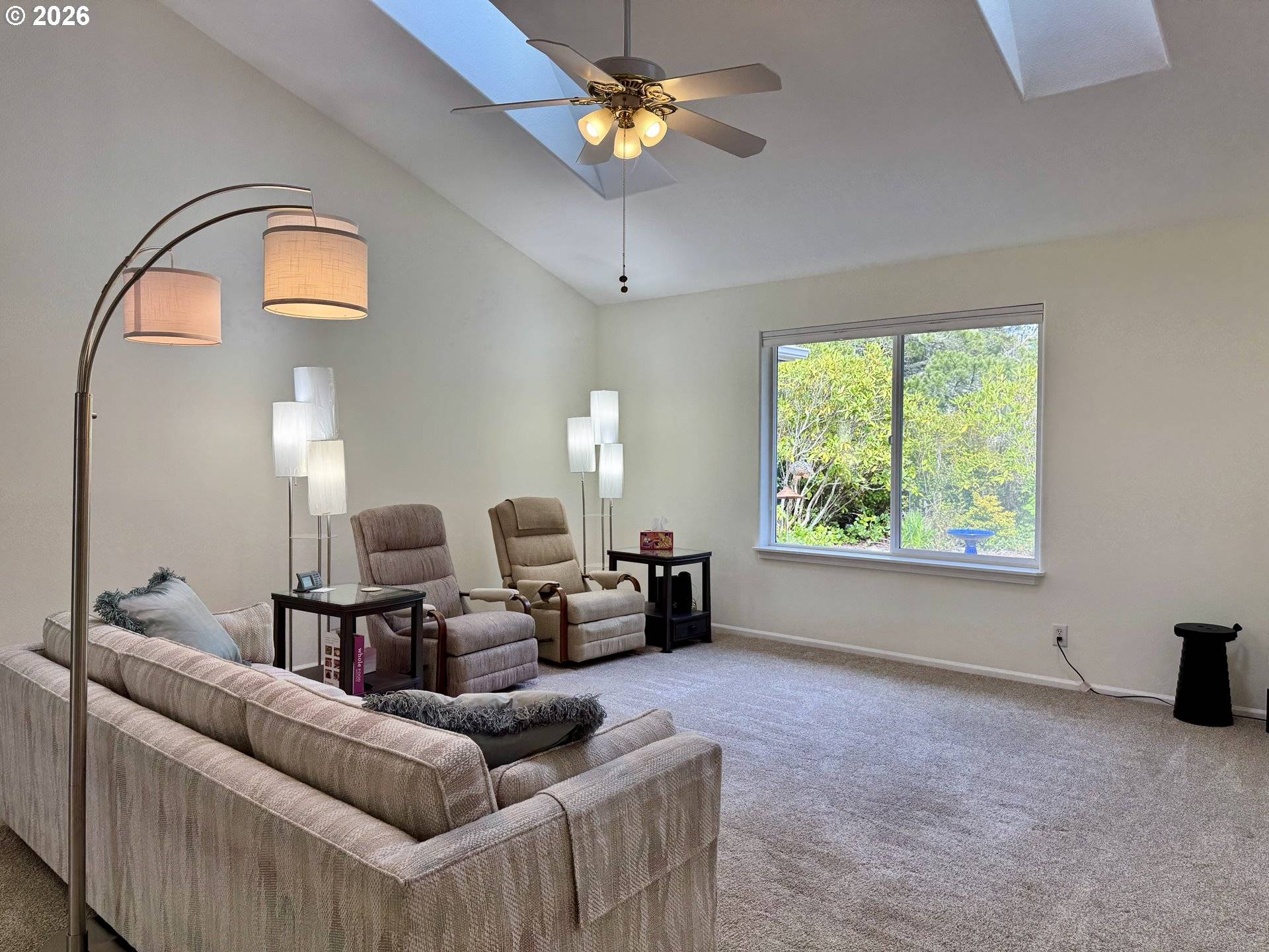 18 MARINERS LN, Florence, OR 97439