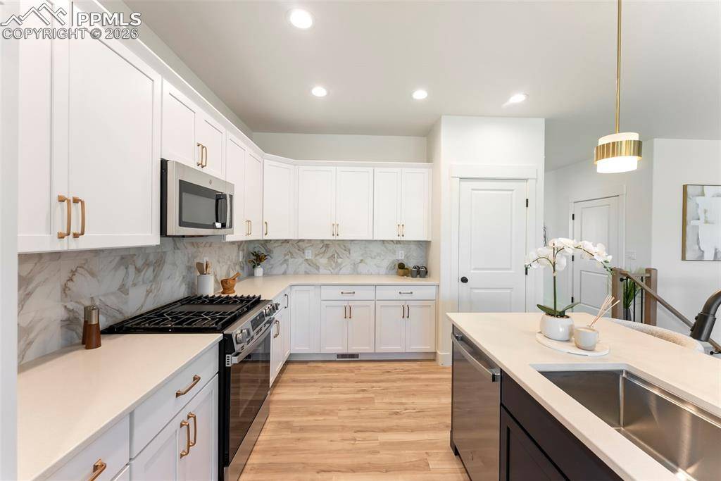 189 High Meadows DR, Florence, CO 81226