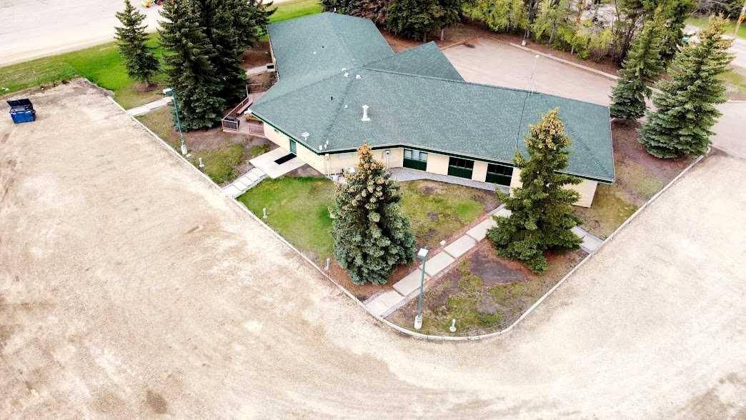 4510 50 ST S, Sedgewick, AB T0B 4C0