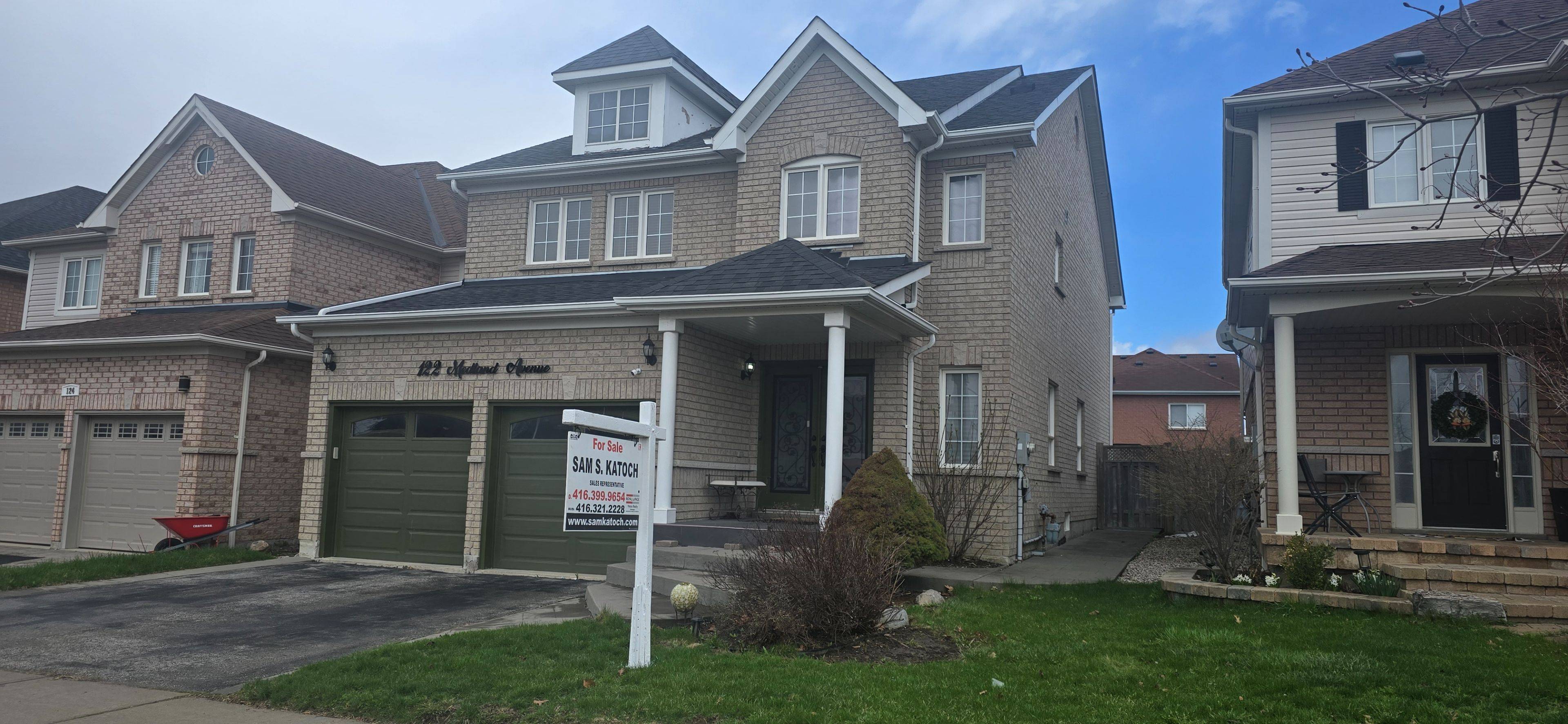 122 Medland AVE, Whitby, ON L1P 1W7