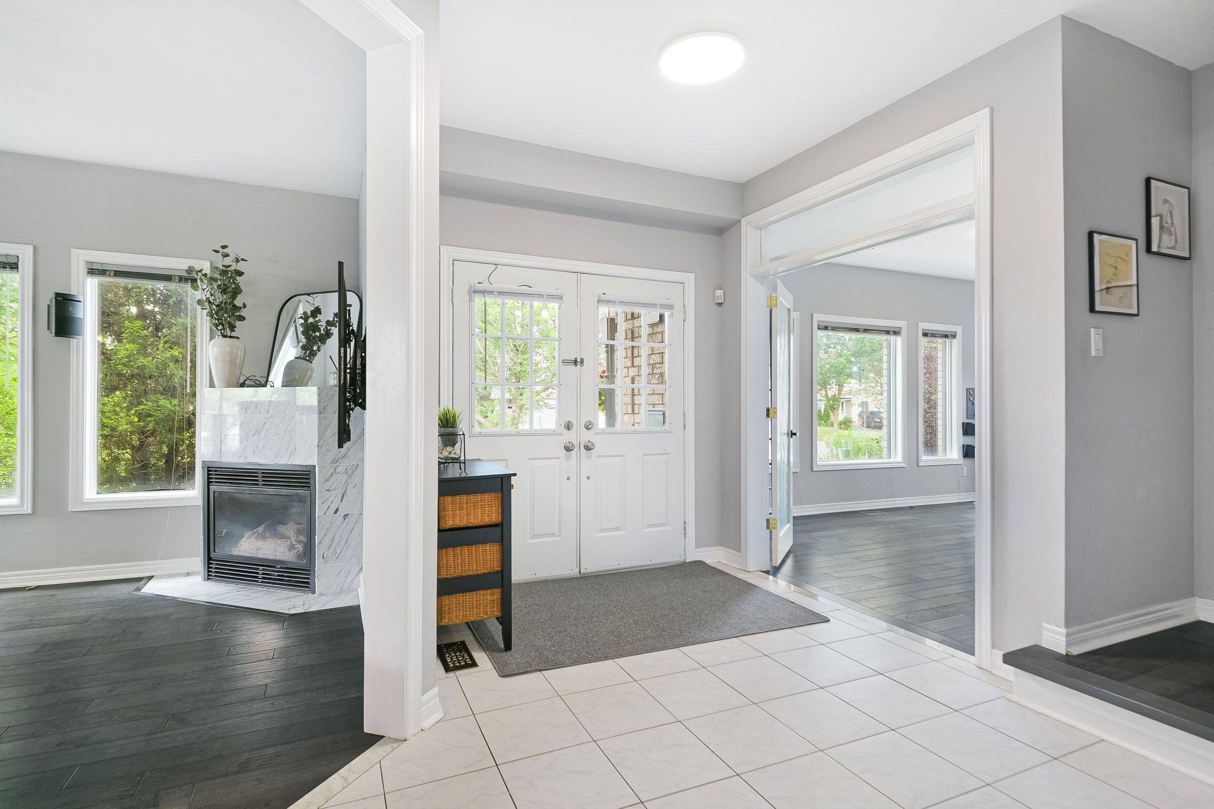 29 Batson DR, Aurora, ON L4G 7G8