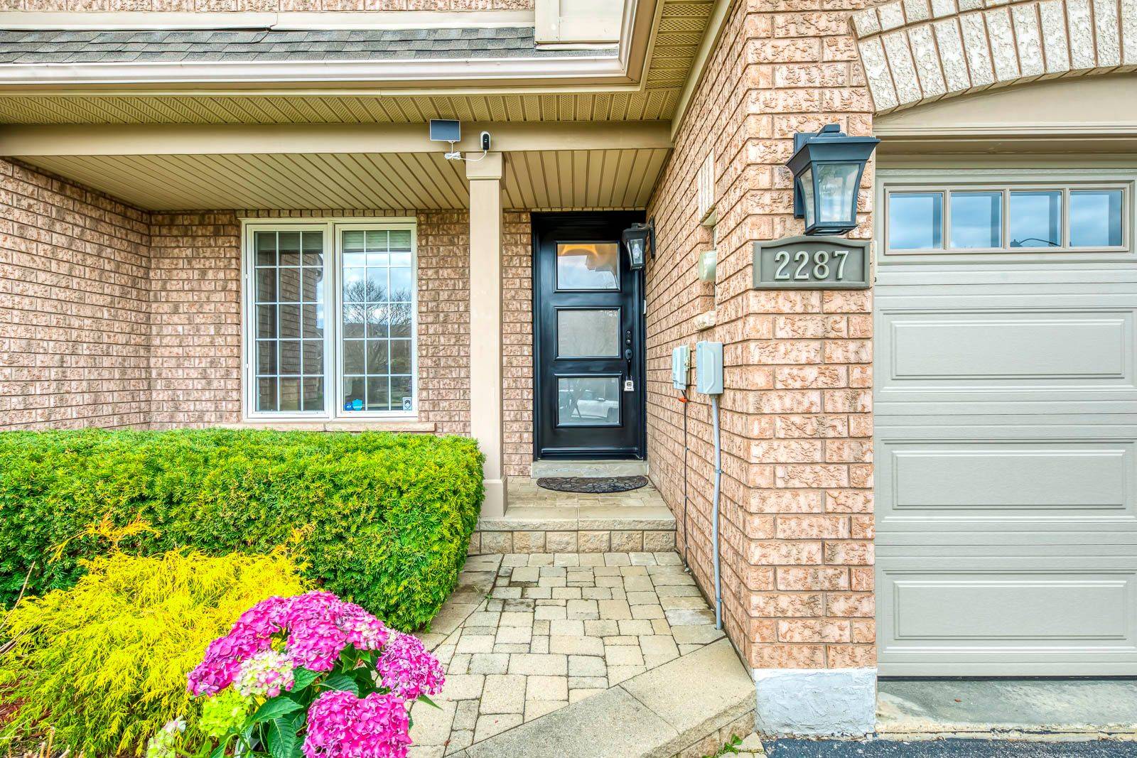 2287 KINGFISHER CT, Oakville, ON L6M 3Z3