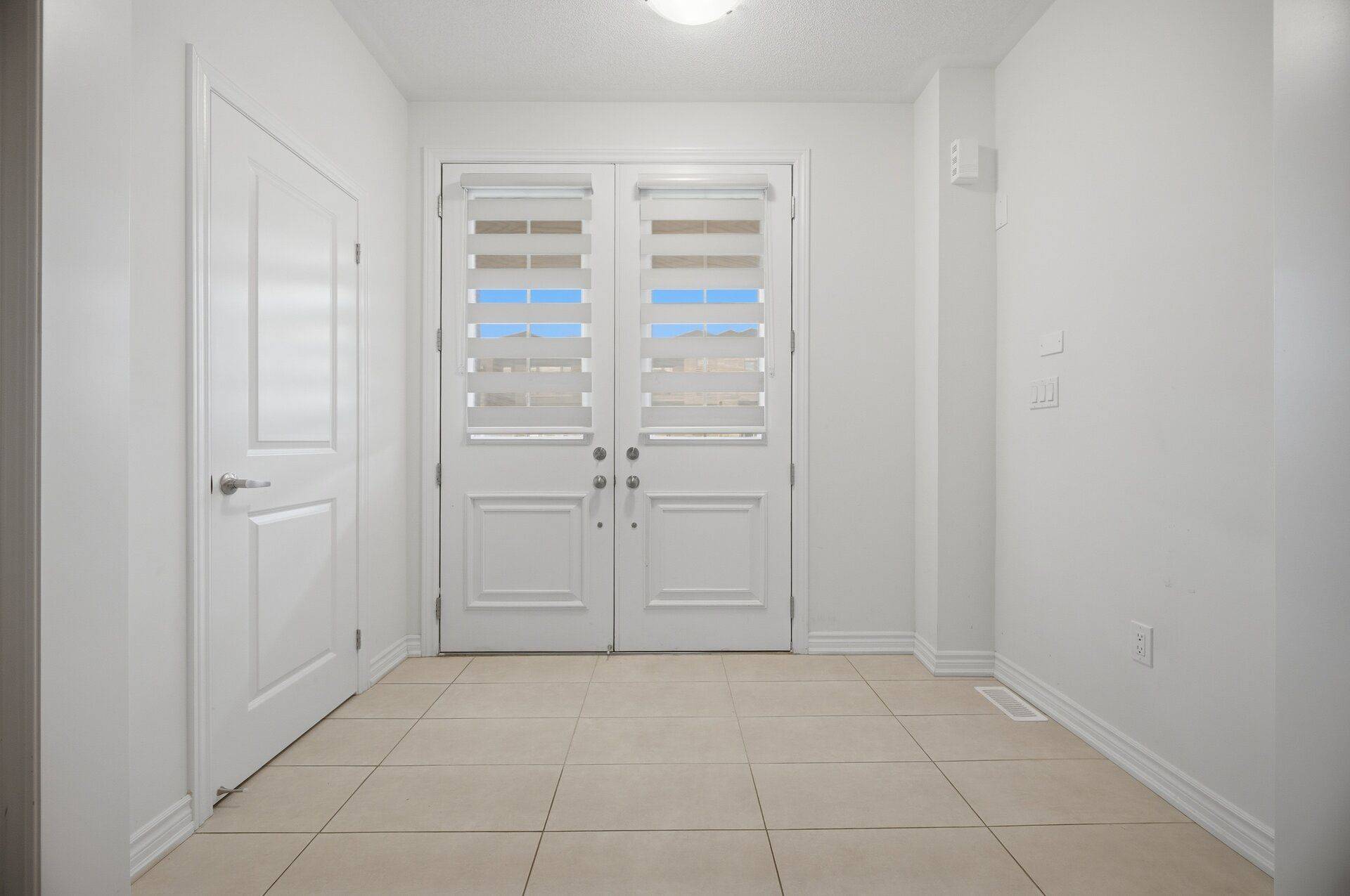 26 Gatherwood TER, Caledon, ON L7C 4M5