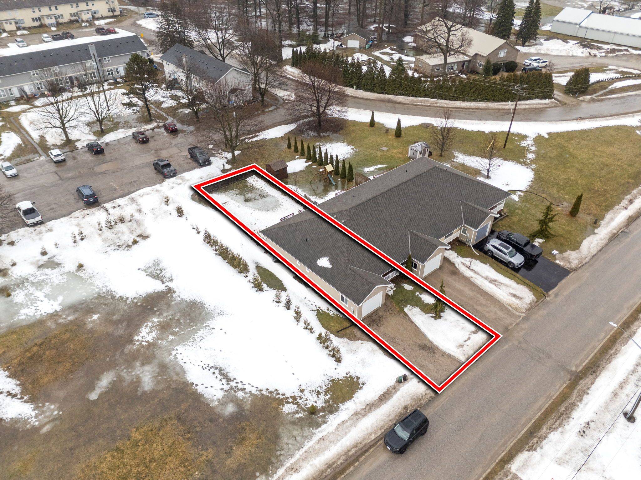 184 Toronto BLVD, Huron East, ON N0M 1L0