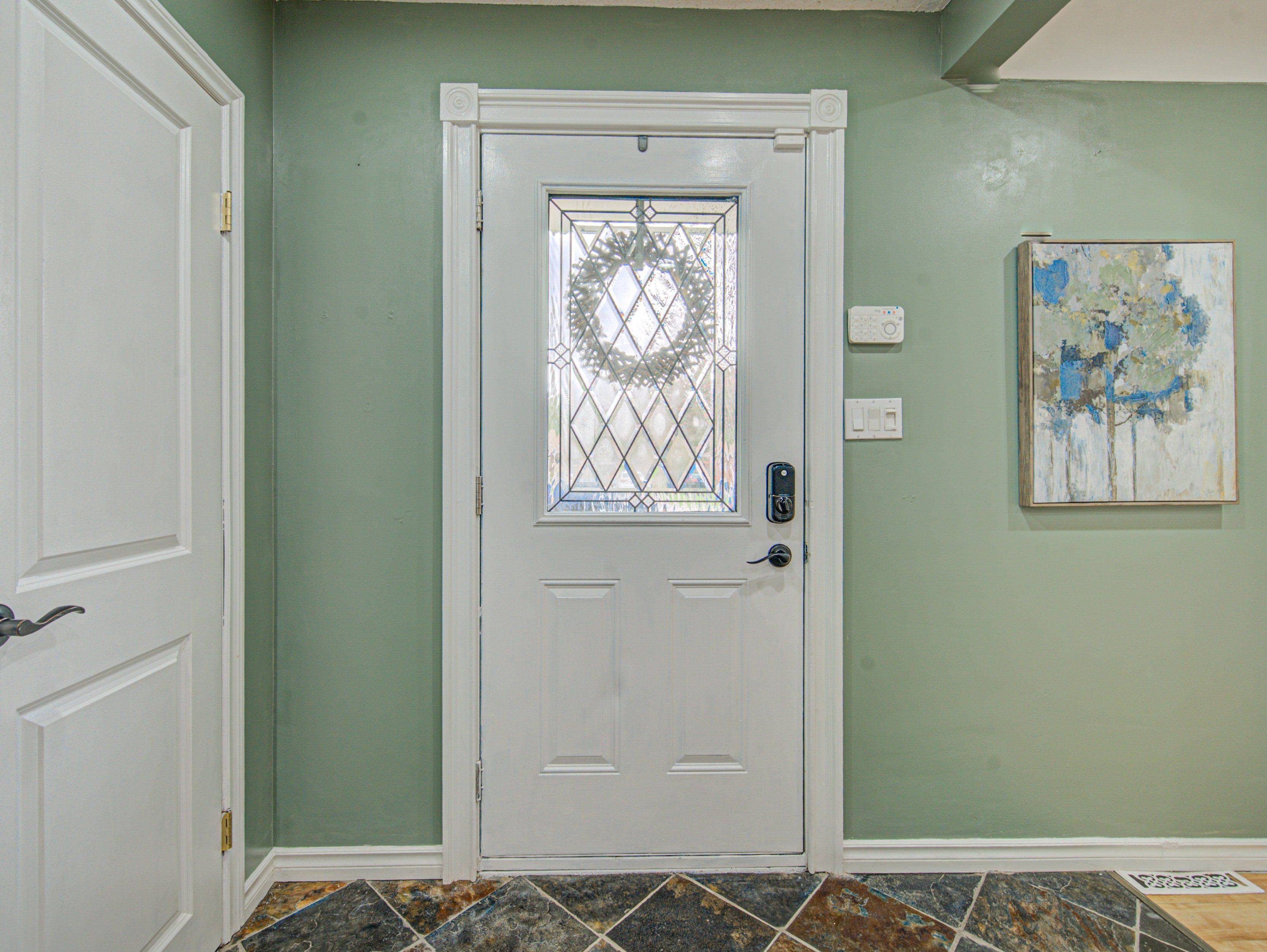 32 Ravine DR, Cambridge, ON N1R 2W7