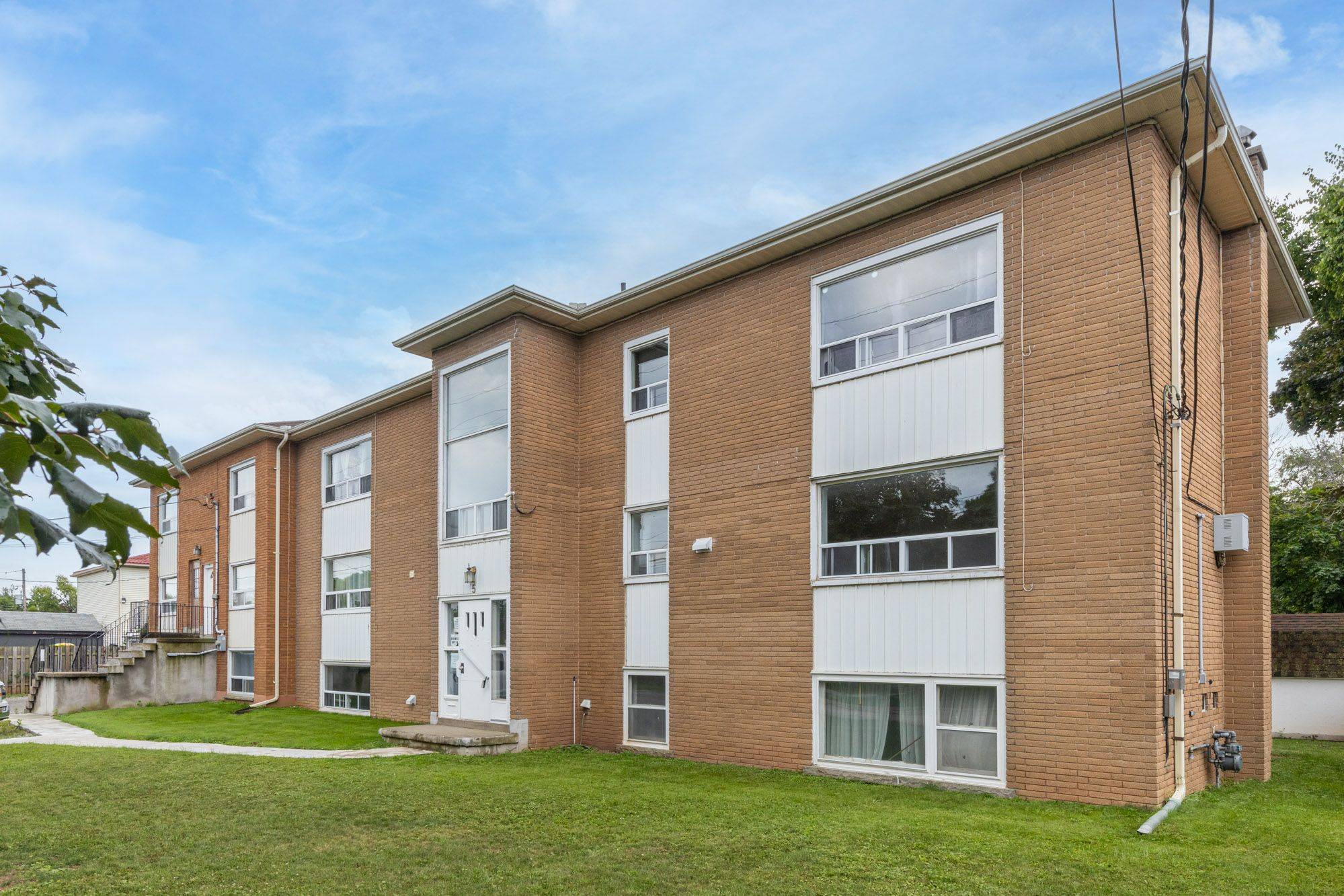 3-5 Olive ST #Unit 3, Grimsby, ON L3M 2B4