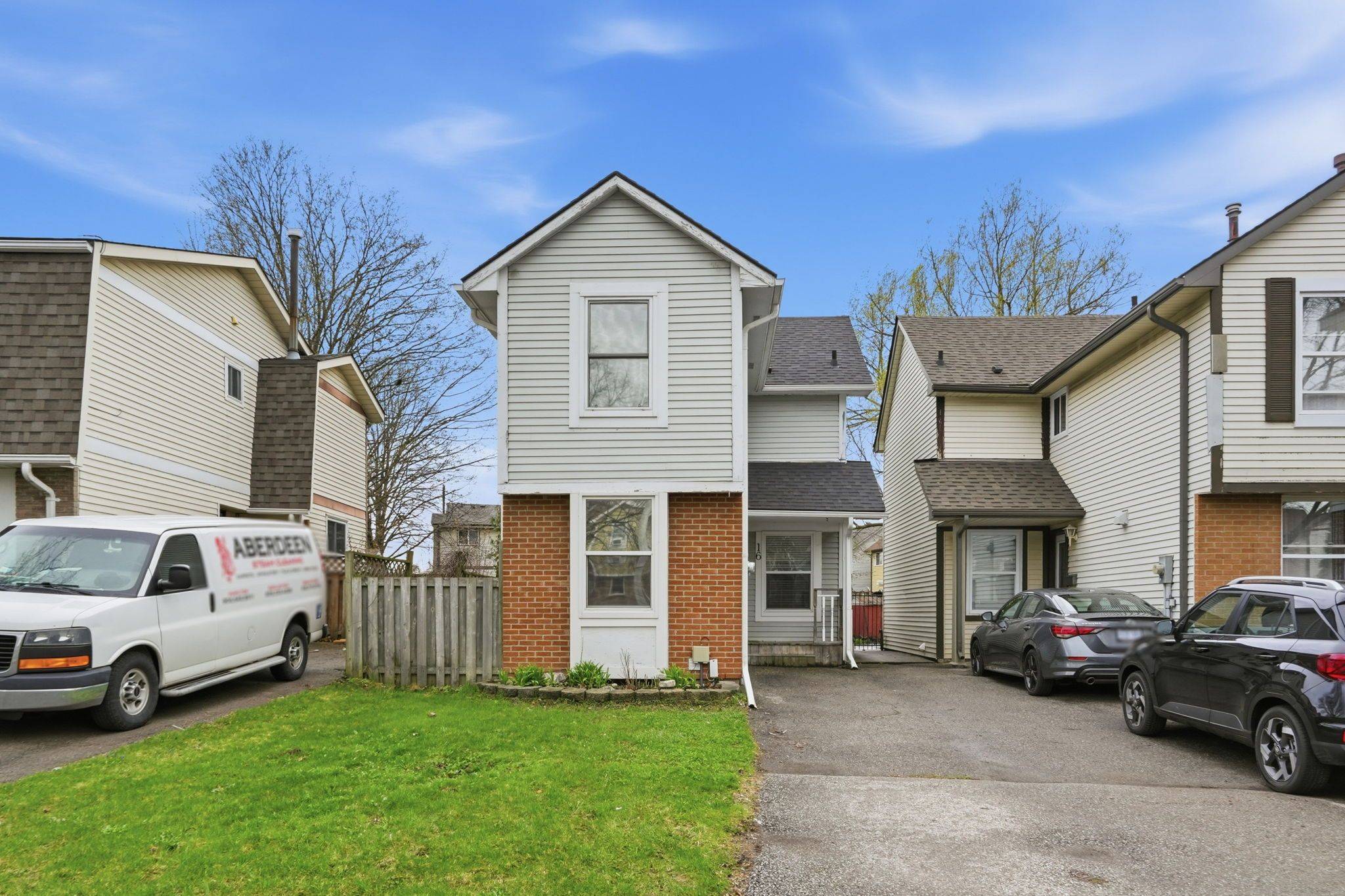 16 Enfield CRES, Brantford, ON N3P 1B2