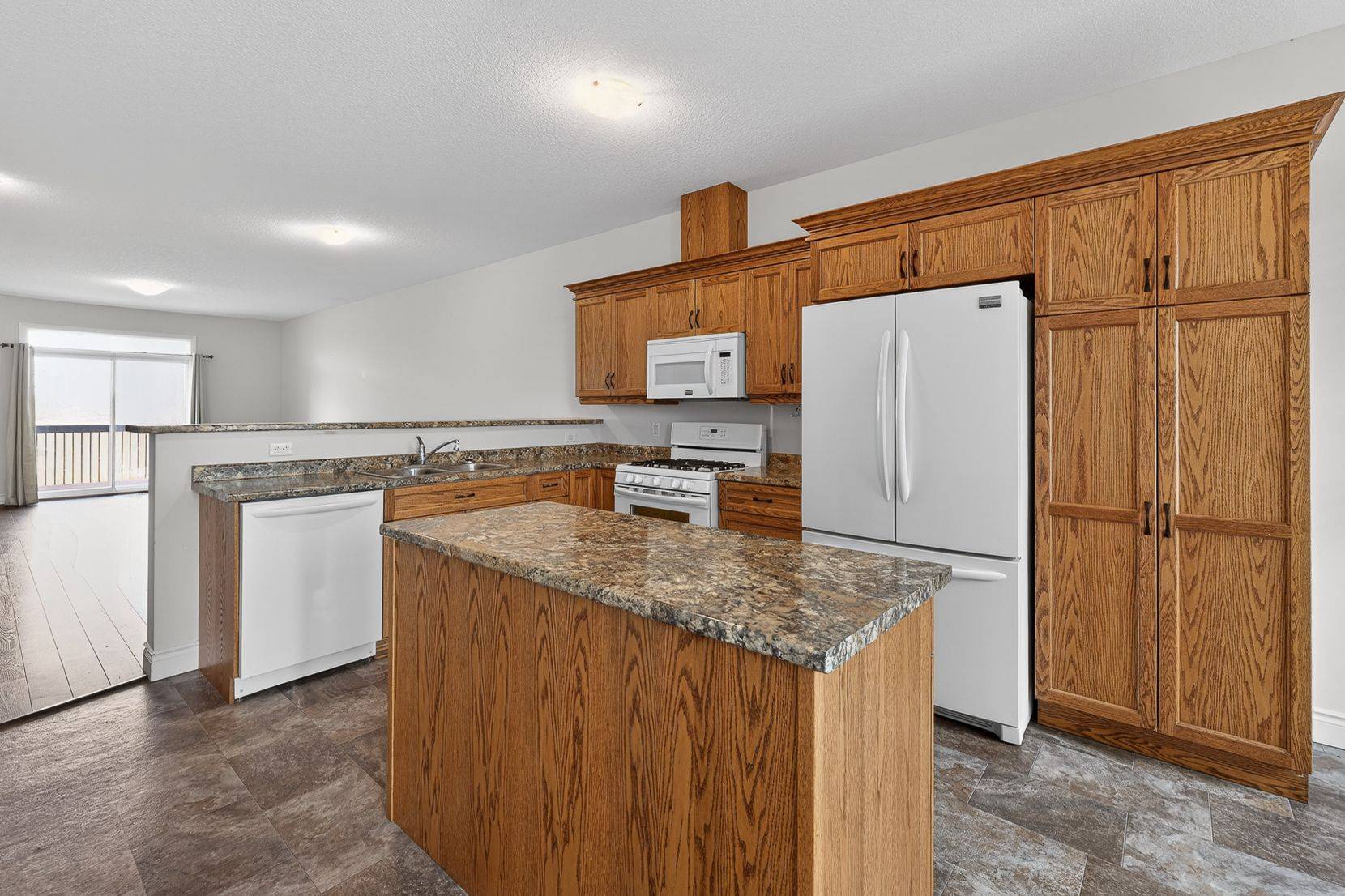 111 King Street East, Unit 14 ST, Ingersoll, ON N5C 1G8