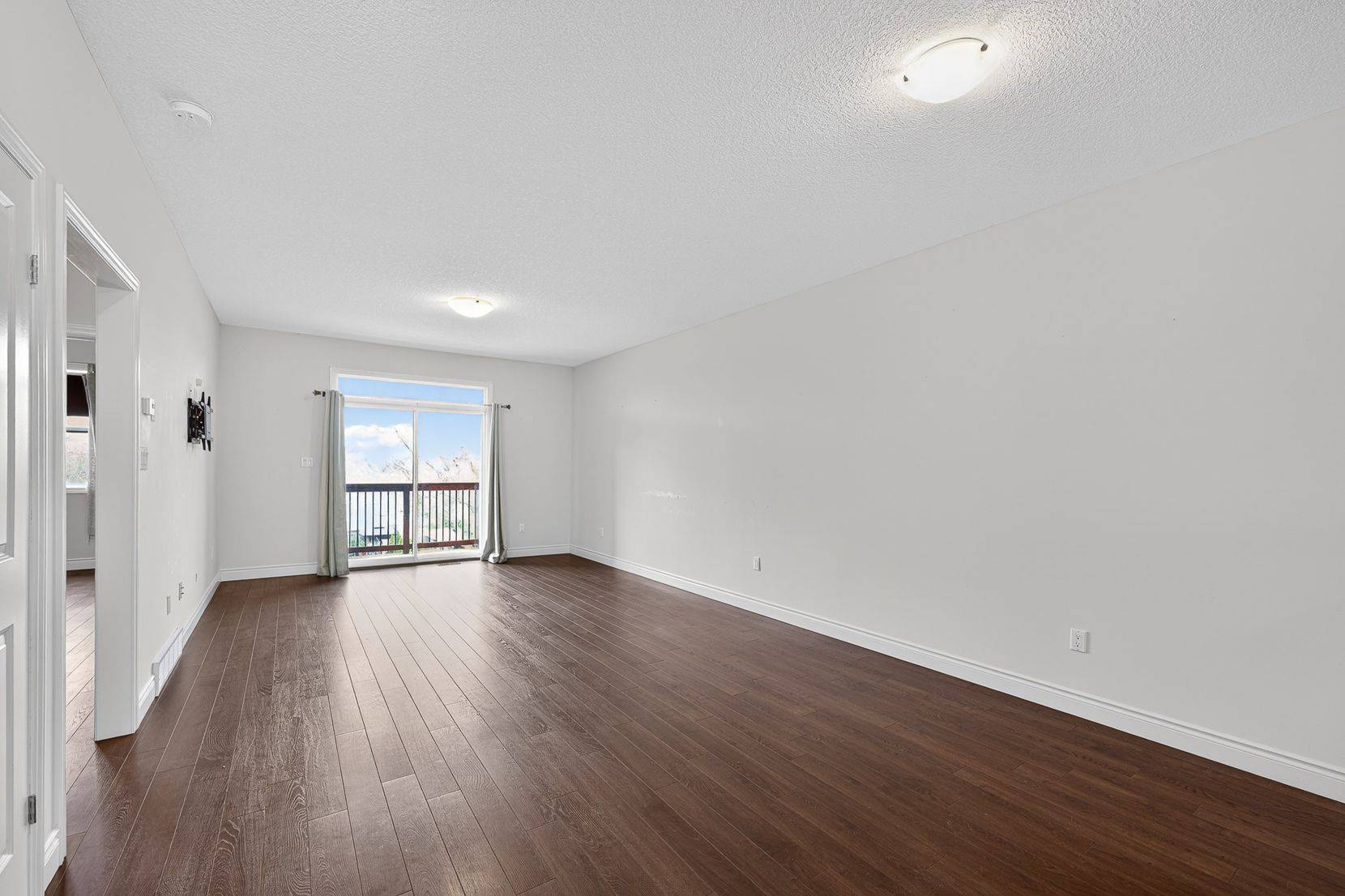 111 King Street East, Unit 14 ST, Ingersoll, ON N5C 1G8