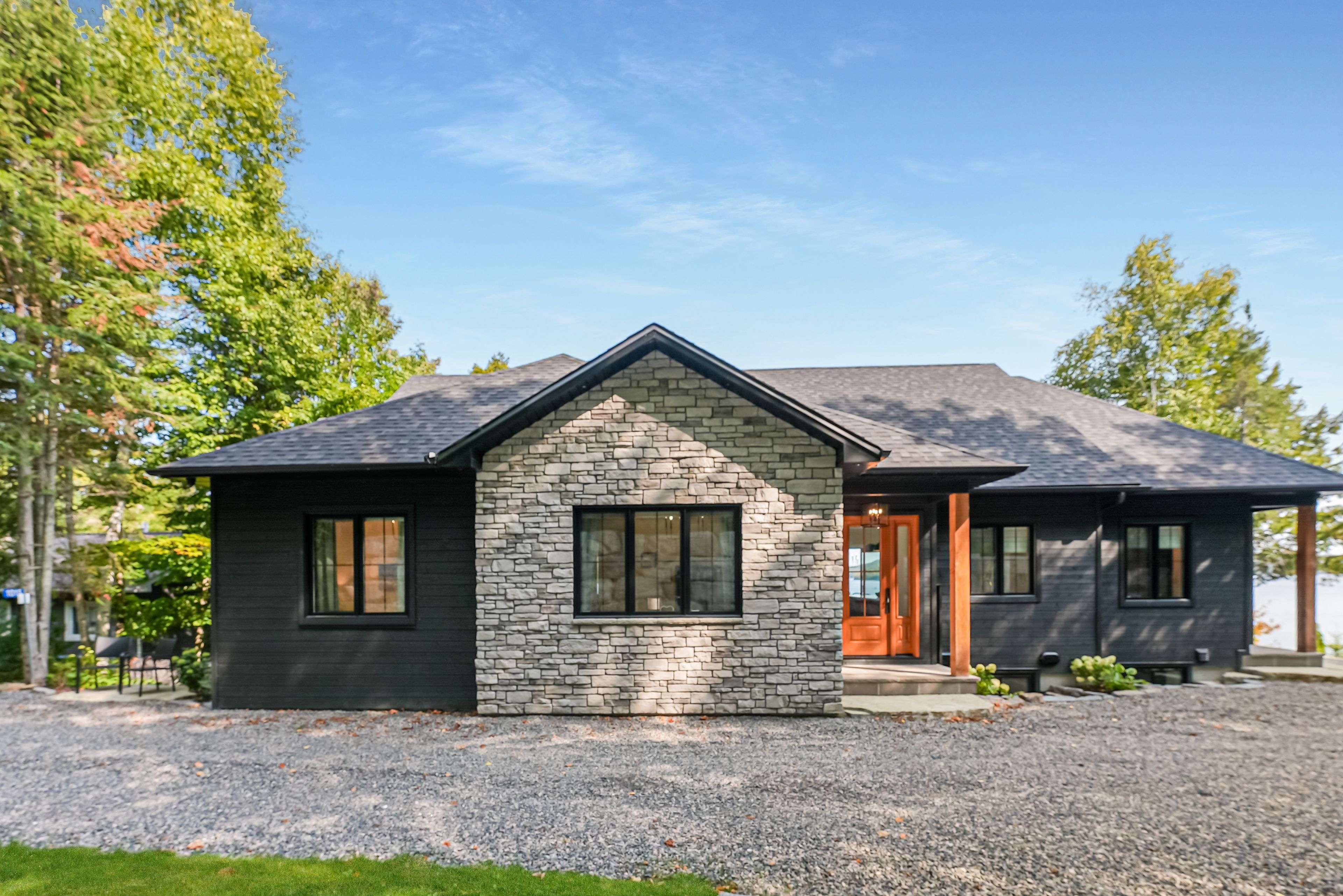 1015 Treasure DR, Dysart Et Al, ON K0M 1S0