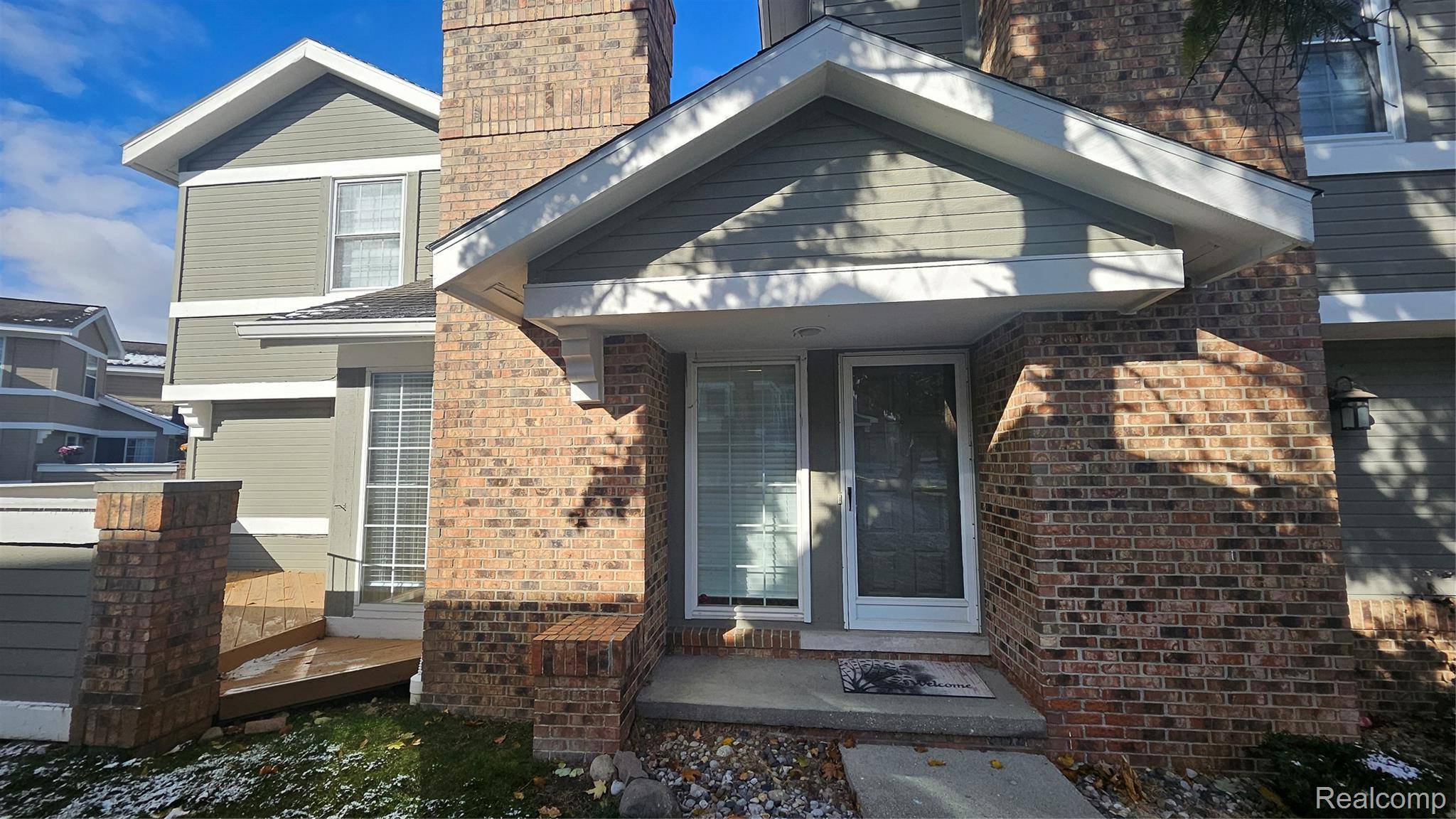 6616 Embers CT, West Bloomfield Charter Township, MI 48322