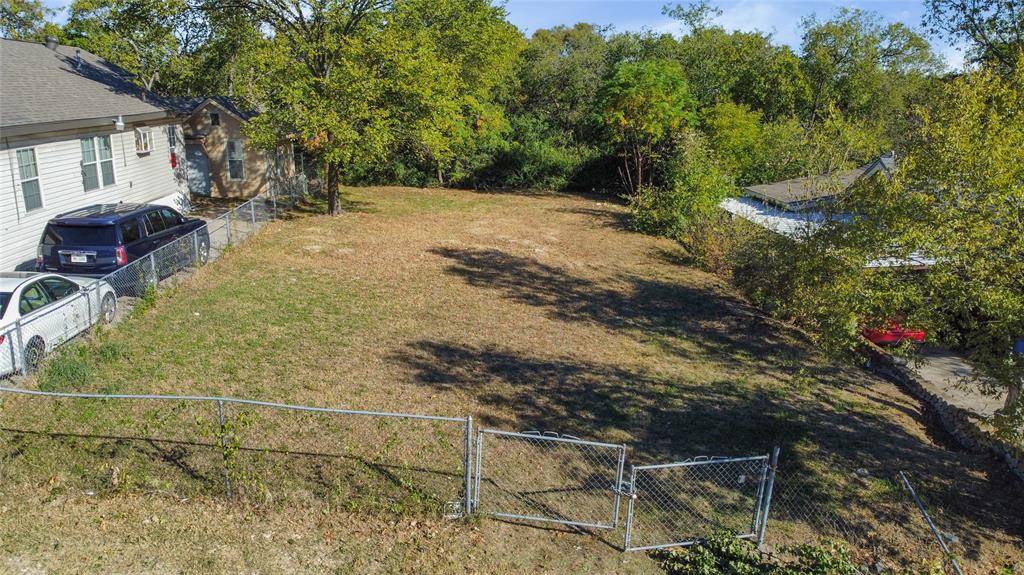 1701 Flanders Street, Dallas, TX 75208