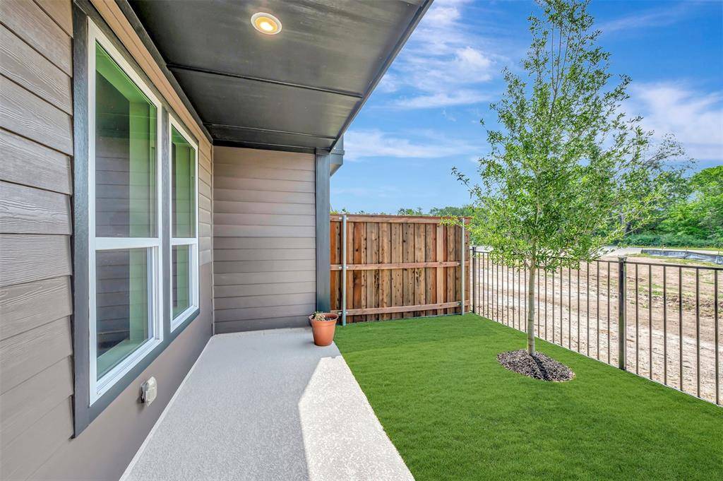 5821 Water Bridge Lane, Fort Worth, TX 76109