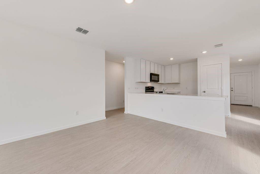 2124 Jesse James Lane, Cleburne, TX 76058