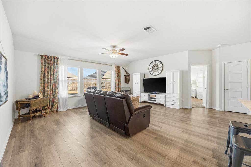 316 Jefferson Lane, Fate, TX 75189