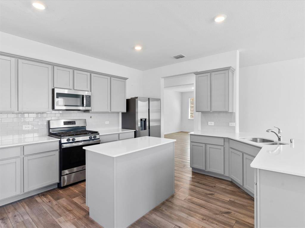 2525 Starwater Drive, Fort Worth, TX 76179