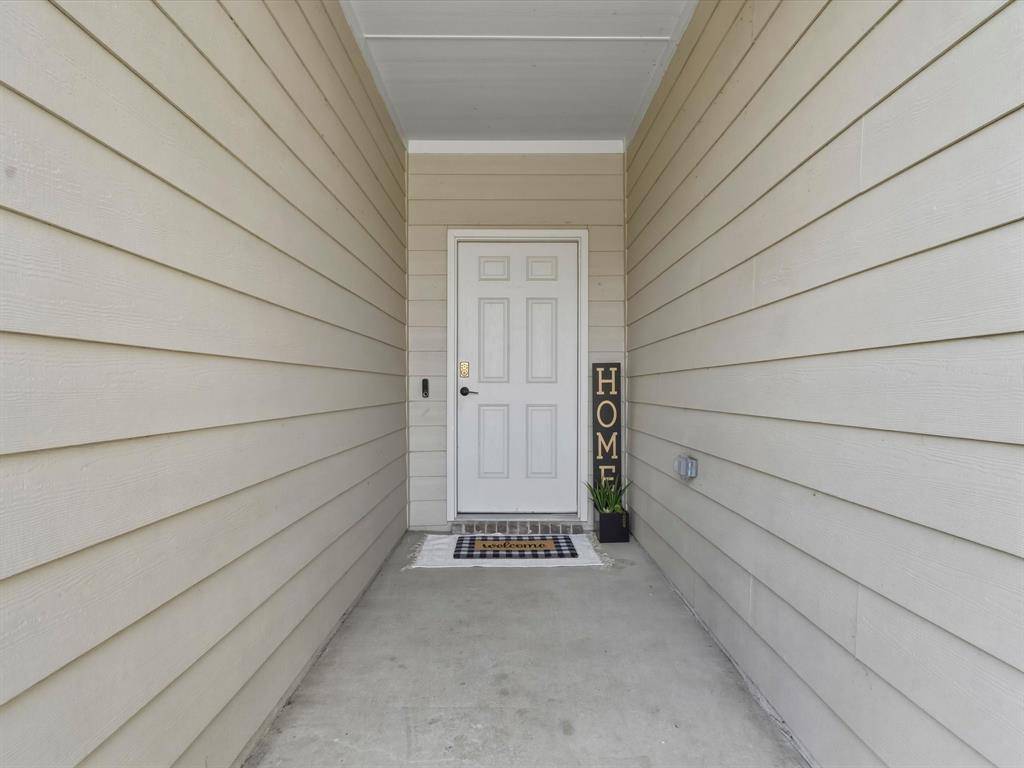 1425 Escondido Drive, Fort Worth, TX 76052