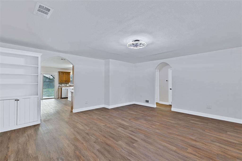 204 N 3rd Street, Celeste, TX 75423