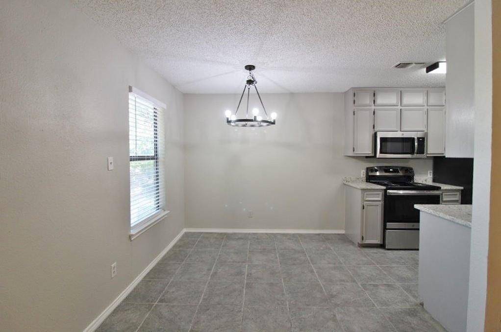 104 Woodie Way #C, Fort Worth, TX 76108