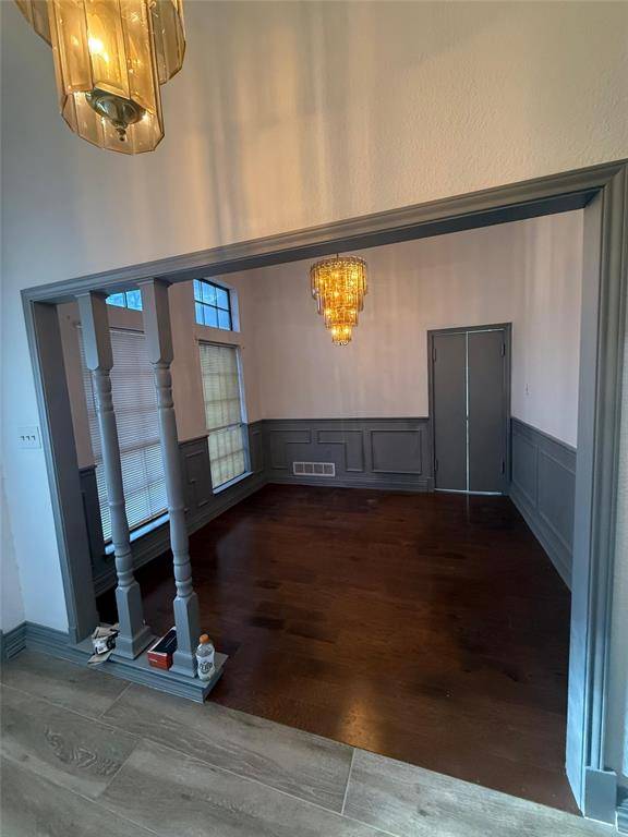 1009 Village Wood Court, Arlington, TX 76012