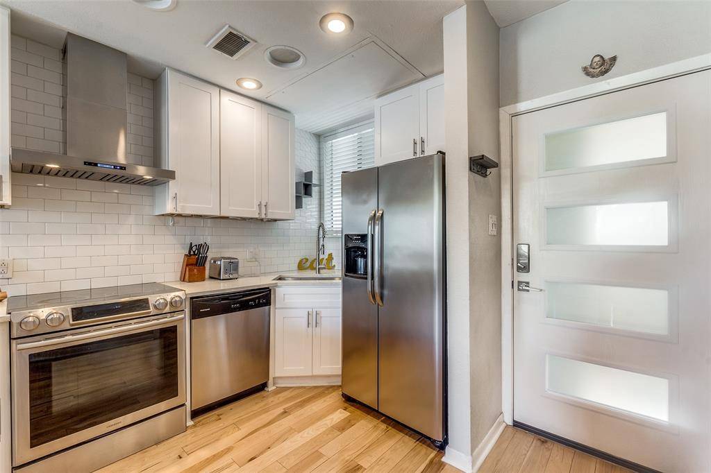 3907 Throckmorton Street #2, Dallas, TX 75219