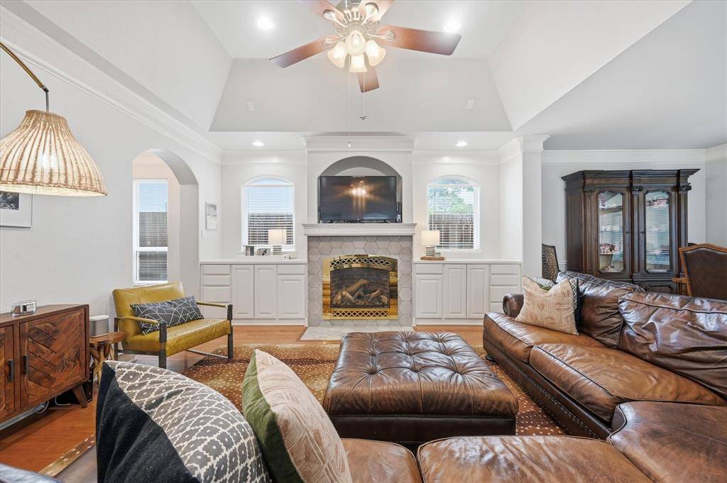 3332 W 4th Street, Fort Worth, TX 76107