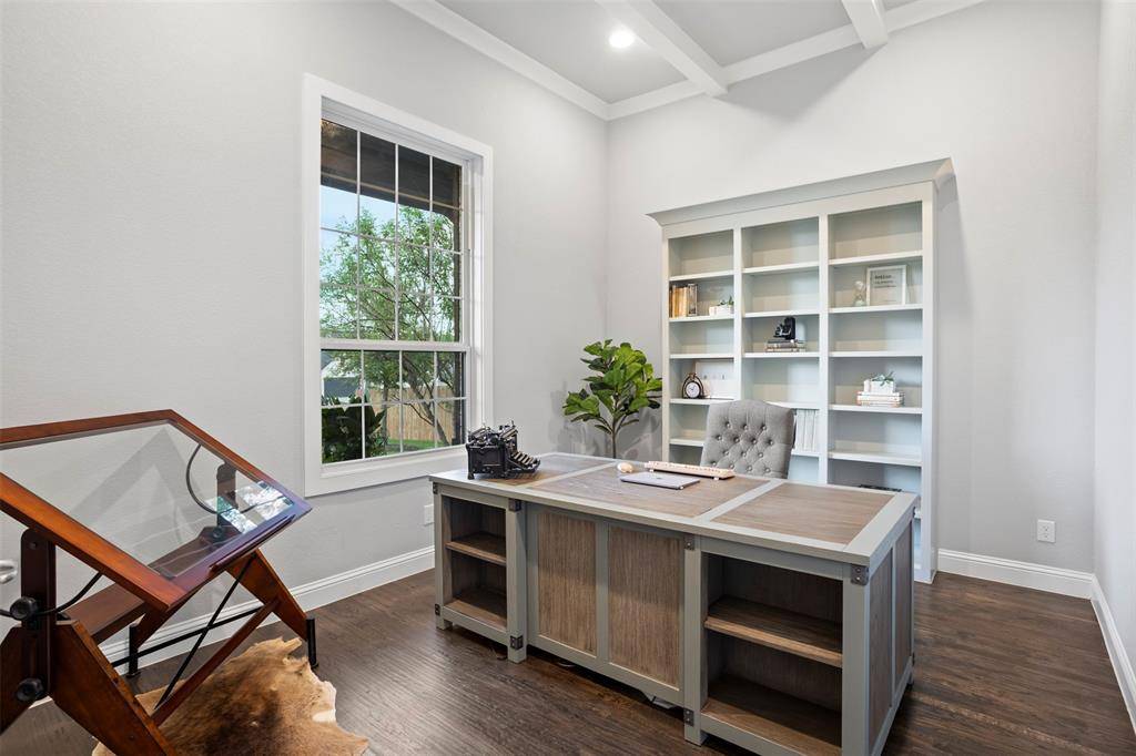 1125 Whisper Willows Drive, Fort Worth, TX 76052