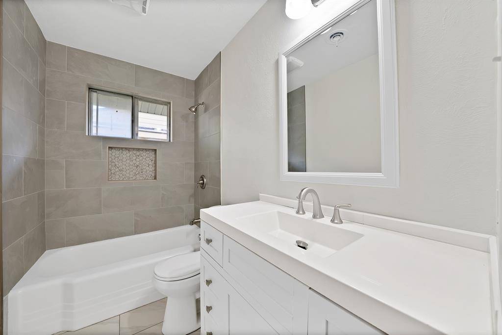 3458 Cimmaron Trail, Fort Worth, TX 76116