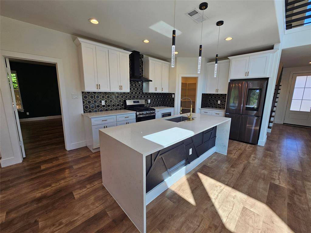 2374 Southwood Drive, Dallas, TX 75224