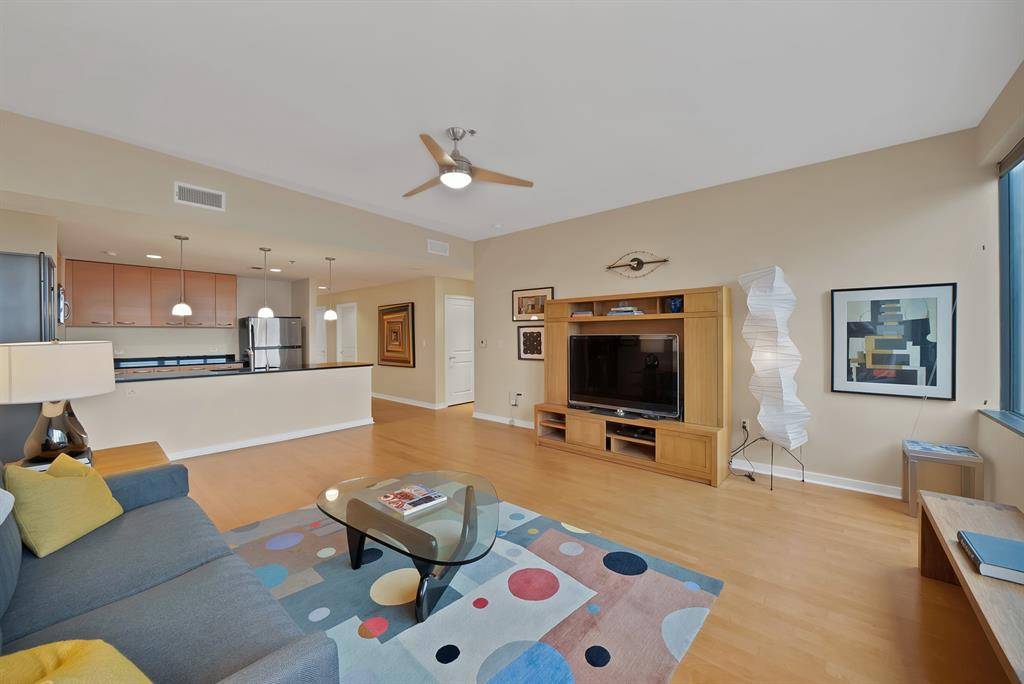 1200 Main Street #1204, Dallas, TX 75202