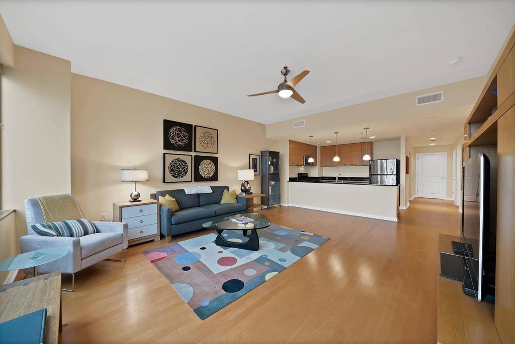 1200 Main Street #1204, Dallas, TX 75202