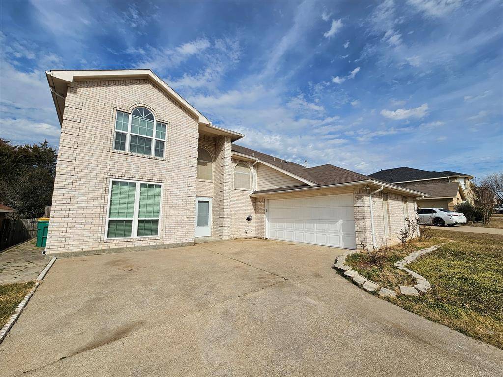 329 Tranquility Lane, Cedar Hill, TX 75104