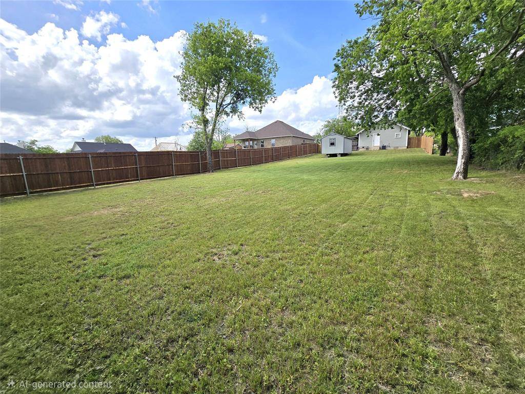 712 Narrow Street, Weatherford, TX 76086