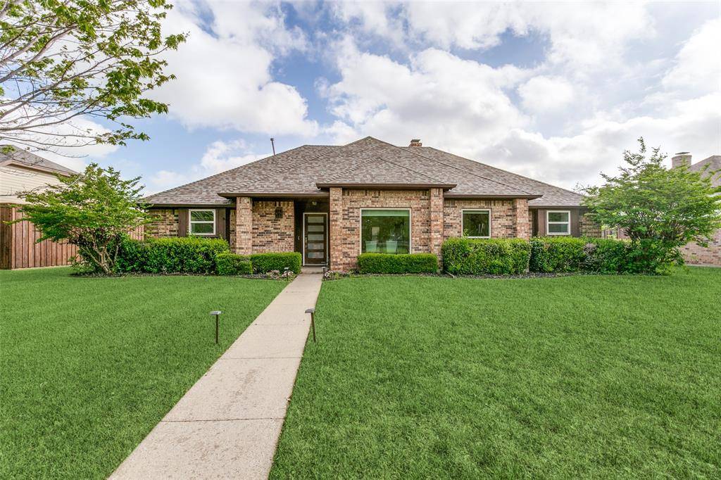 1561 Century Oaks Drive, Lewisville, TX 75077