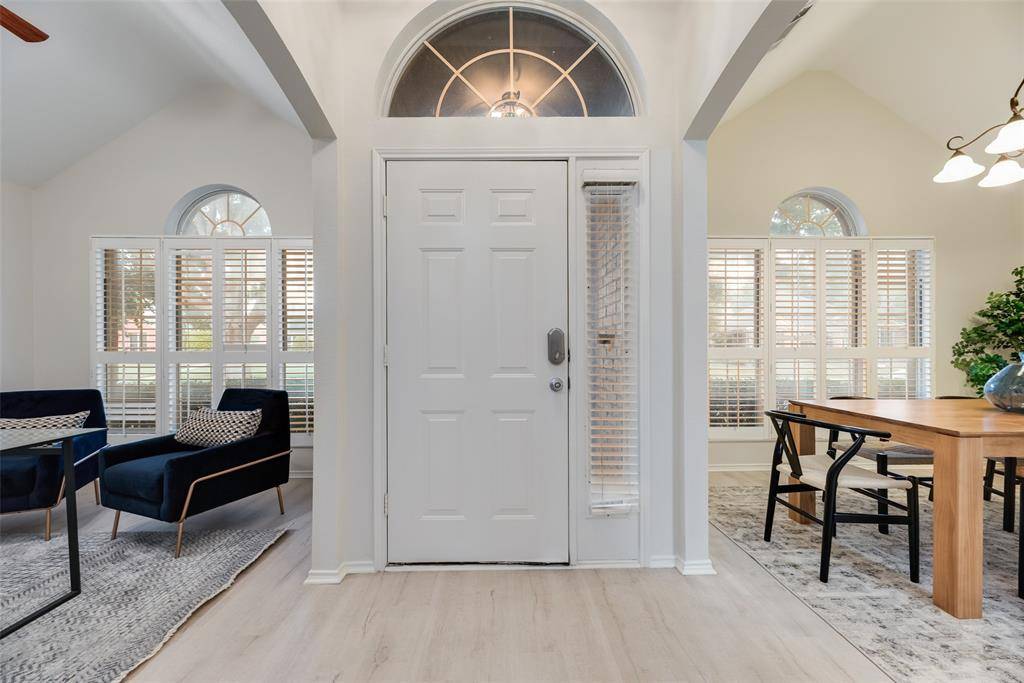 336 Touchdown Drive, Irving, TX 75063