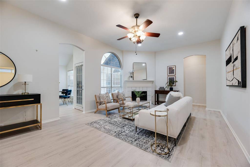 336 Touchdown Drive, Irving, TX 75063