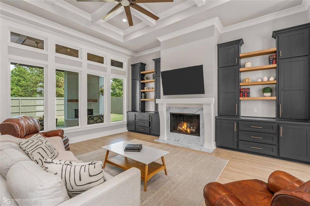 1024 Horizon Hill Drive, Shreveport, LA 71106