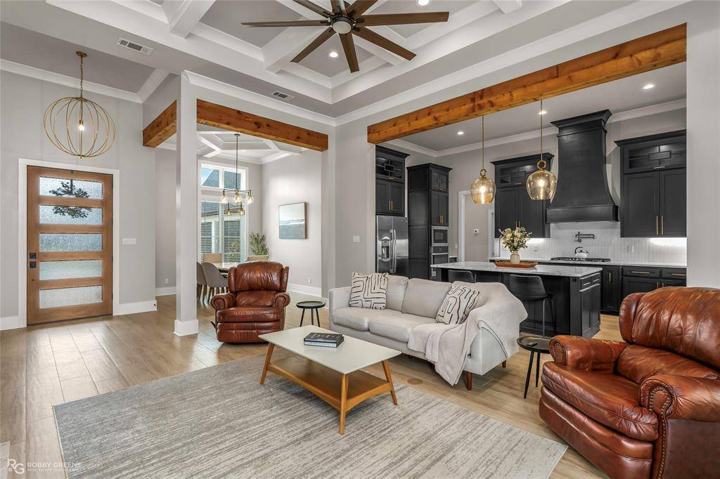 1024 Horizon Hill Drive, Shreveport, LA 71106