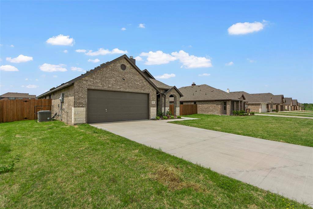 214 PENNINGTON Road, Josephine, TX 75173