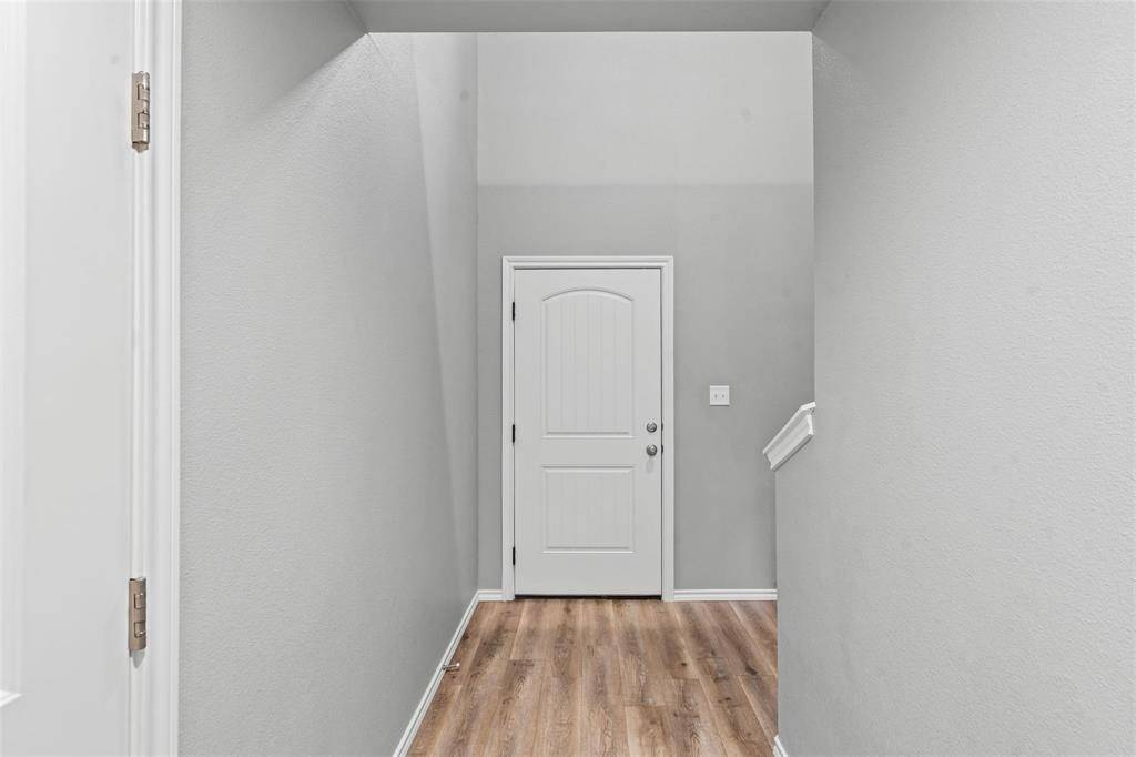 120 Abbey Park Court, Granbury, TX 76049