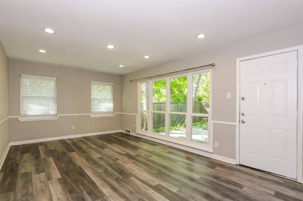 7347 Maringo Drive, Dallas, TX 75227