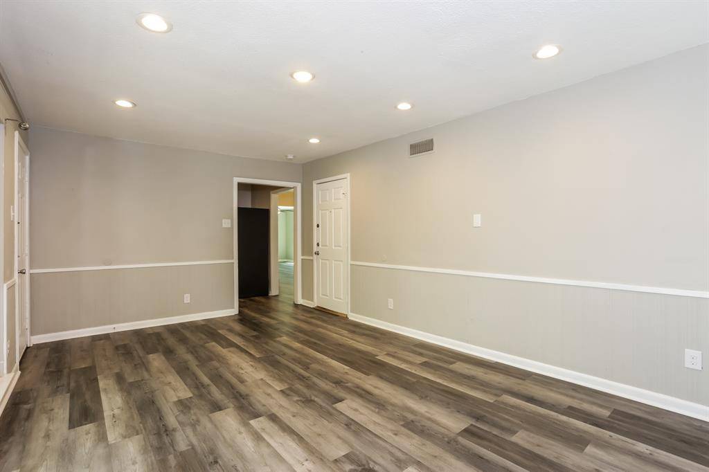 7347 Maringo Drive, Dallas, TX 75227