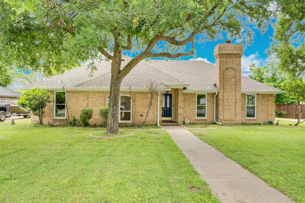 1311 Cindy Court, Cleburne, TX 76033