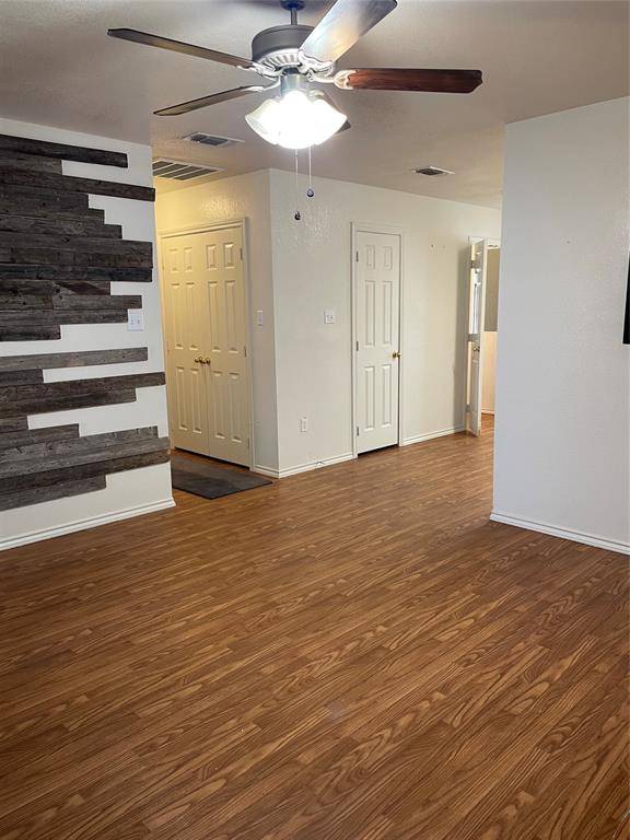 3204 Highview Court, Granbury, TX 76049