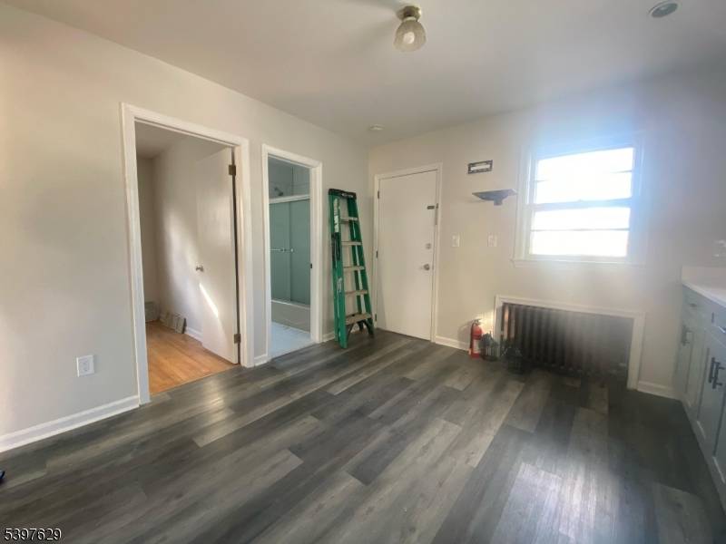 26 E 2Nd St, Clifton City, NJ 07011