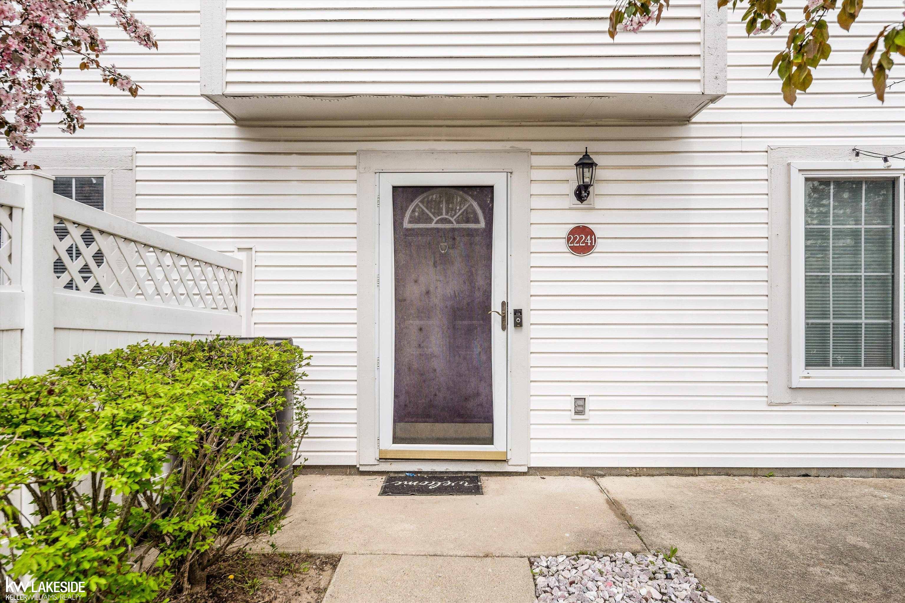 22241 Atlantic, Farmington Hills, MI 48336