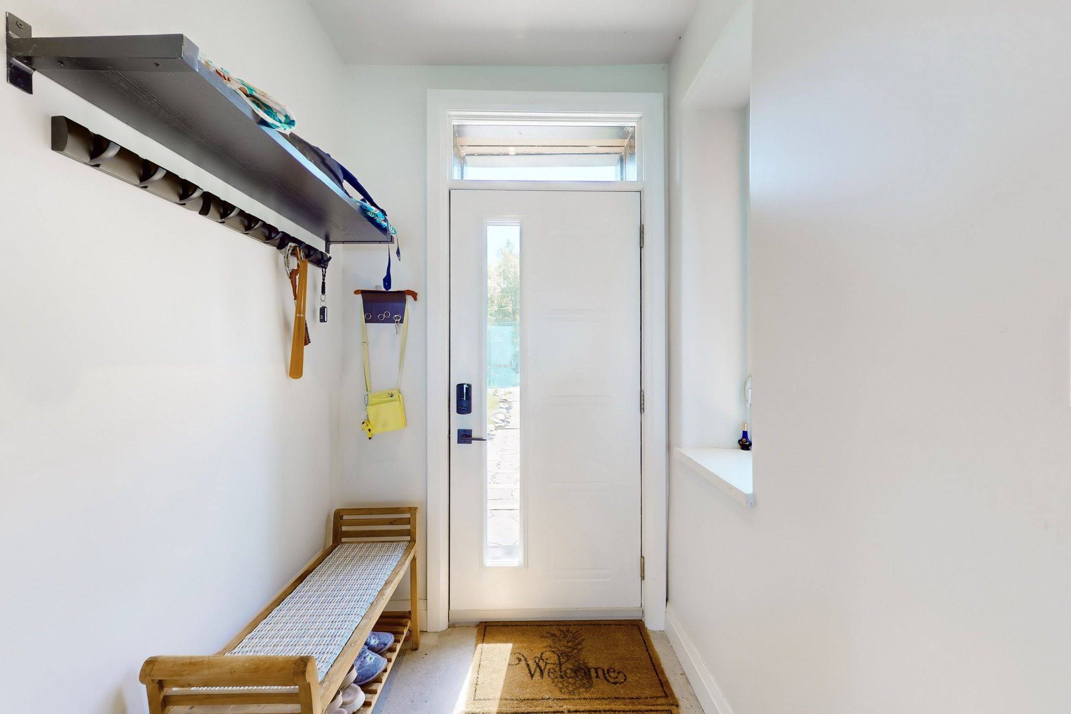 44 Irving DR, Georgina, ON L0E 1N0